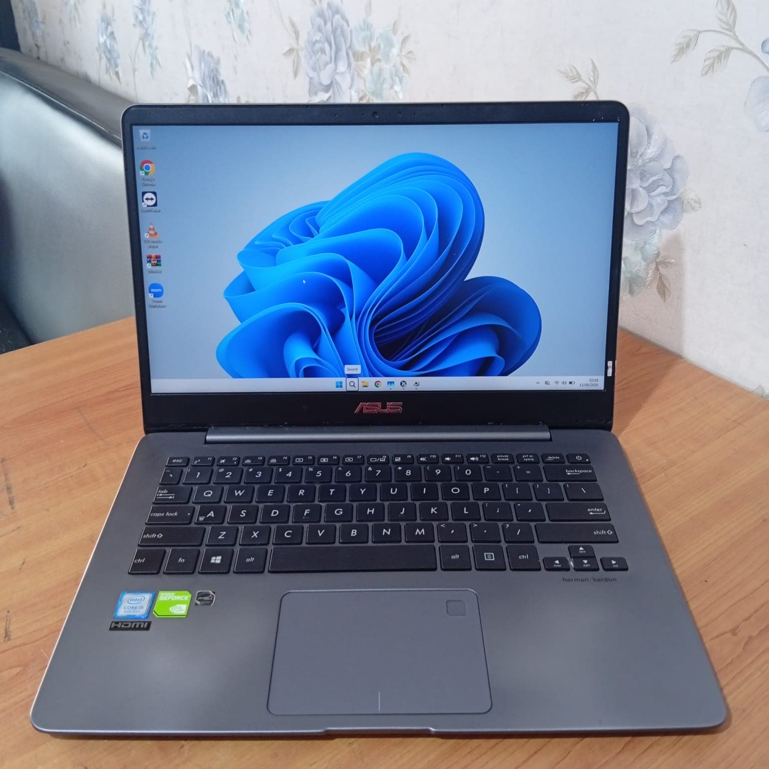 ASUS ZenBook UX430UNR