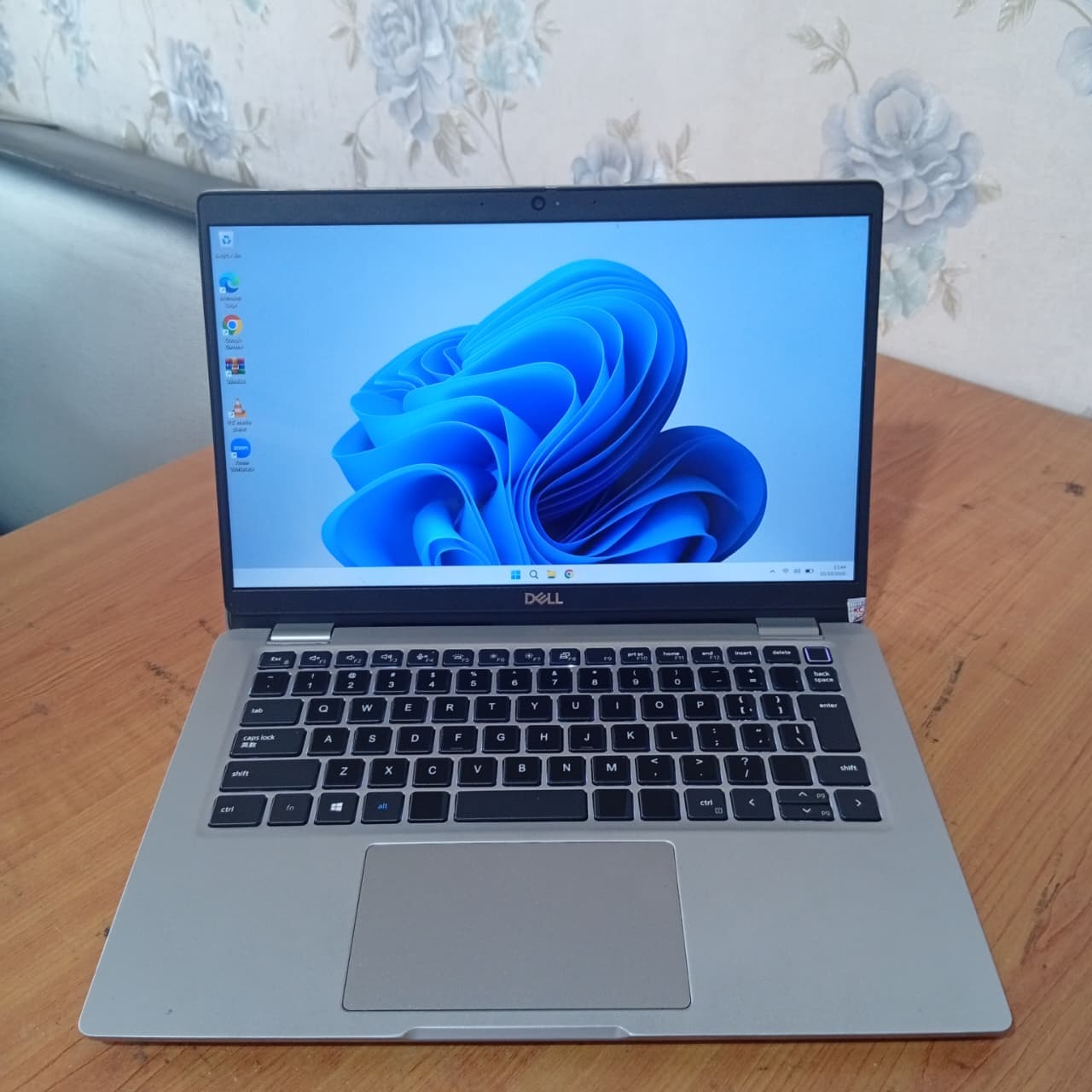 Dell Latitude 5320
